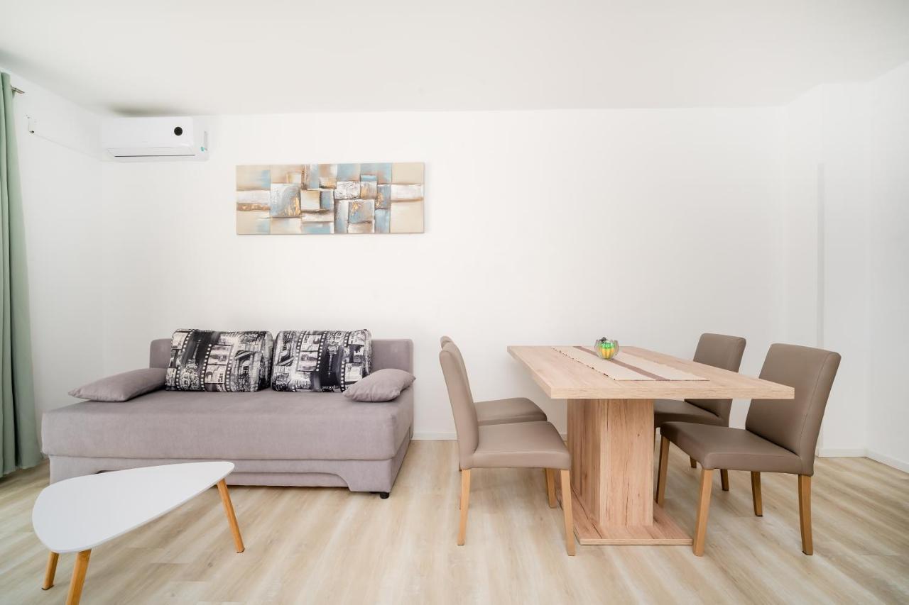 Apartments Oriana Rabac Exterior photo
